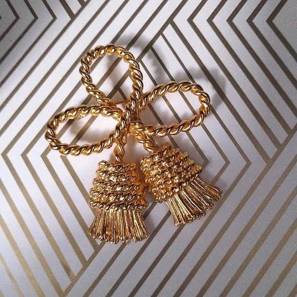 Vintage Gold Tone Tassel Rope Brooch - Picture 9 of 11
